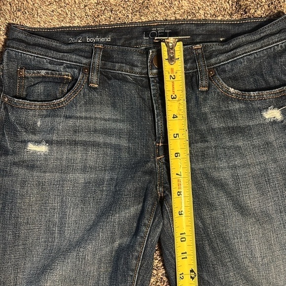 Loft Boyfriend Cropped Jeans Size 26 Distressed Light Wash - Picture 8 of 10